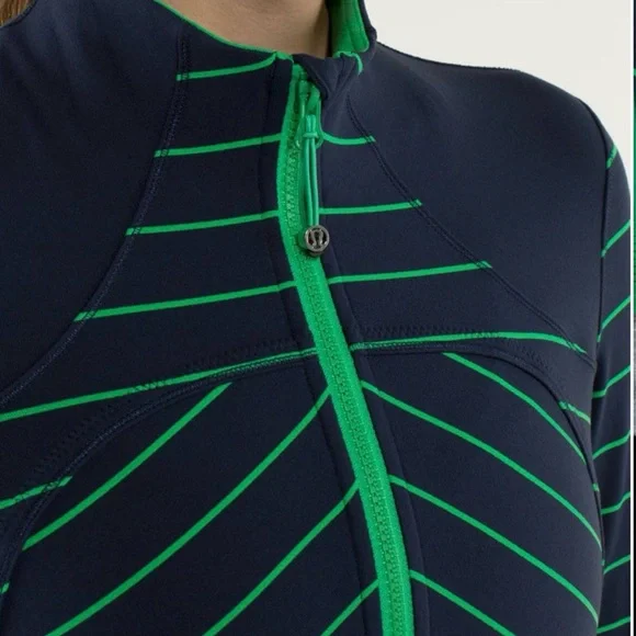 Lululemon Athletica Navy and Green Chevron Jacket - Picture 3 of 14